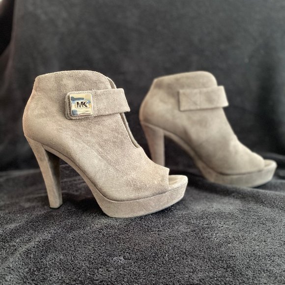 MK Suede Devenport Bootie in Slate - Picture 1 of 5
